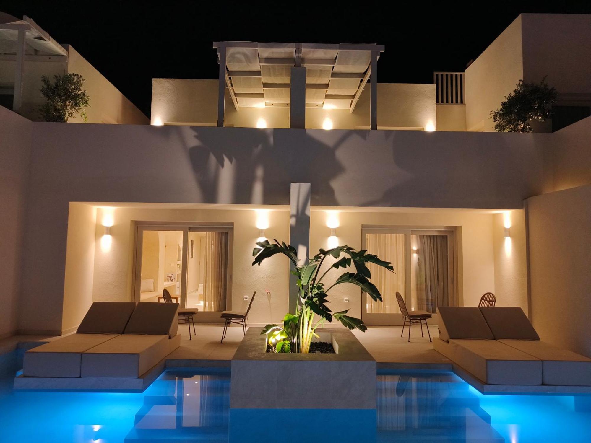 Heyday Luxury Suites Perissa  Exterior foto